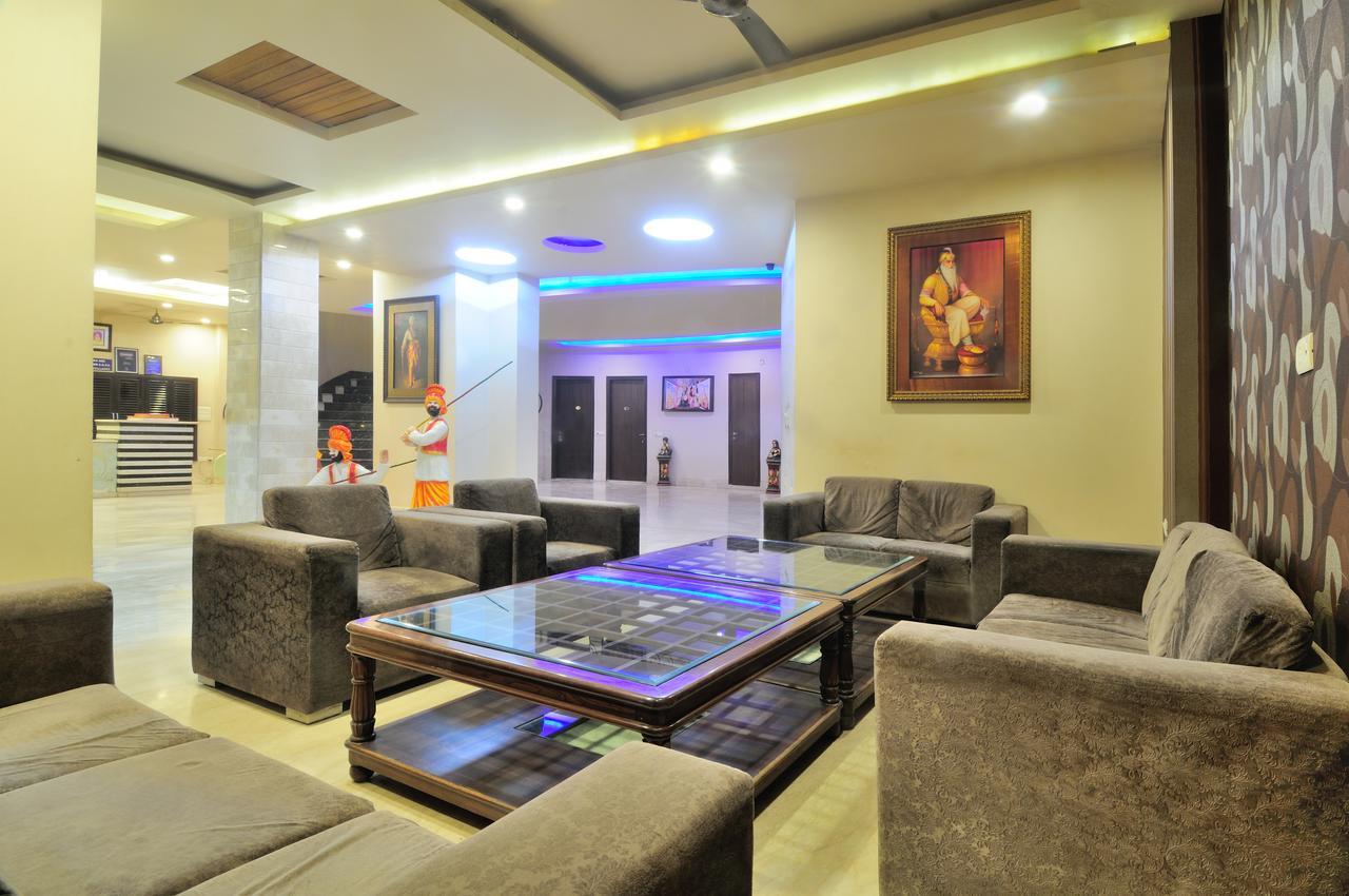 Hotel Shanti Villa New Delhi Exterior photo